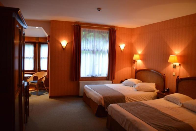 Hotel Du Roy Буйон Екстериор снимка