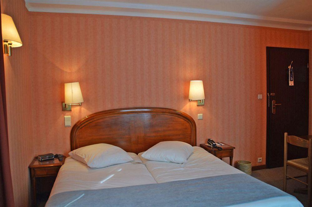 Hotel Du Roy Буйон Екстериор снимка