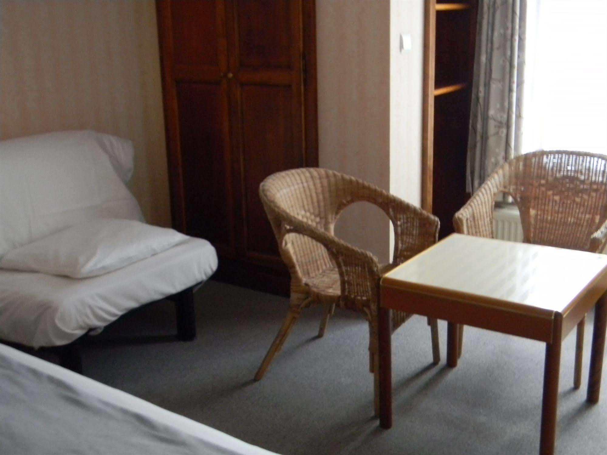Hotel Du Roy Буйон Екстериор снимка
