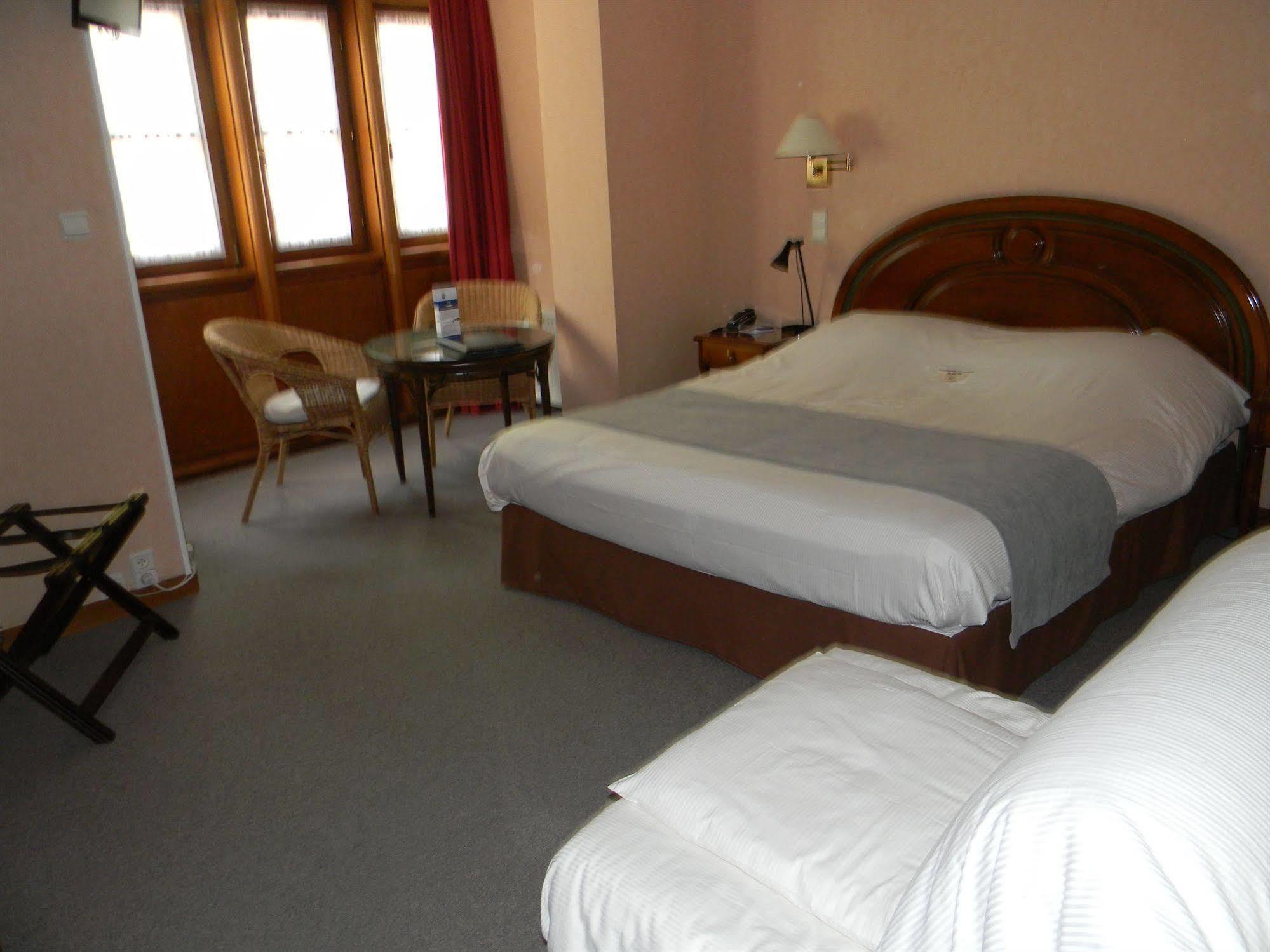 Hotel Du Roy Буйон Екстериор снимка