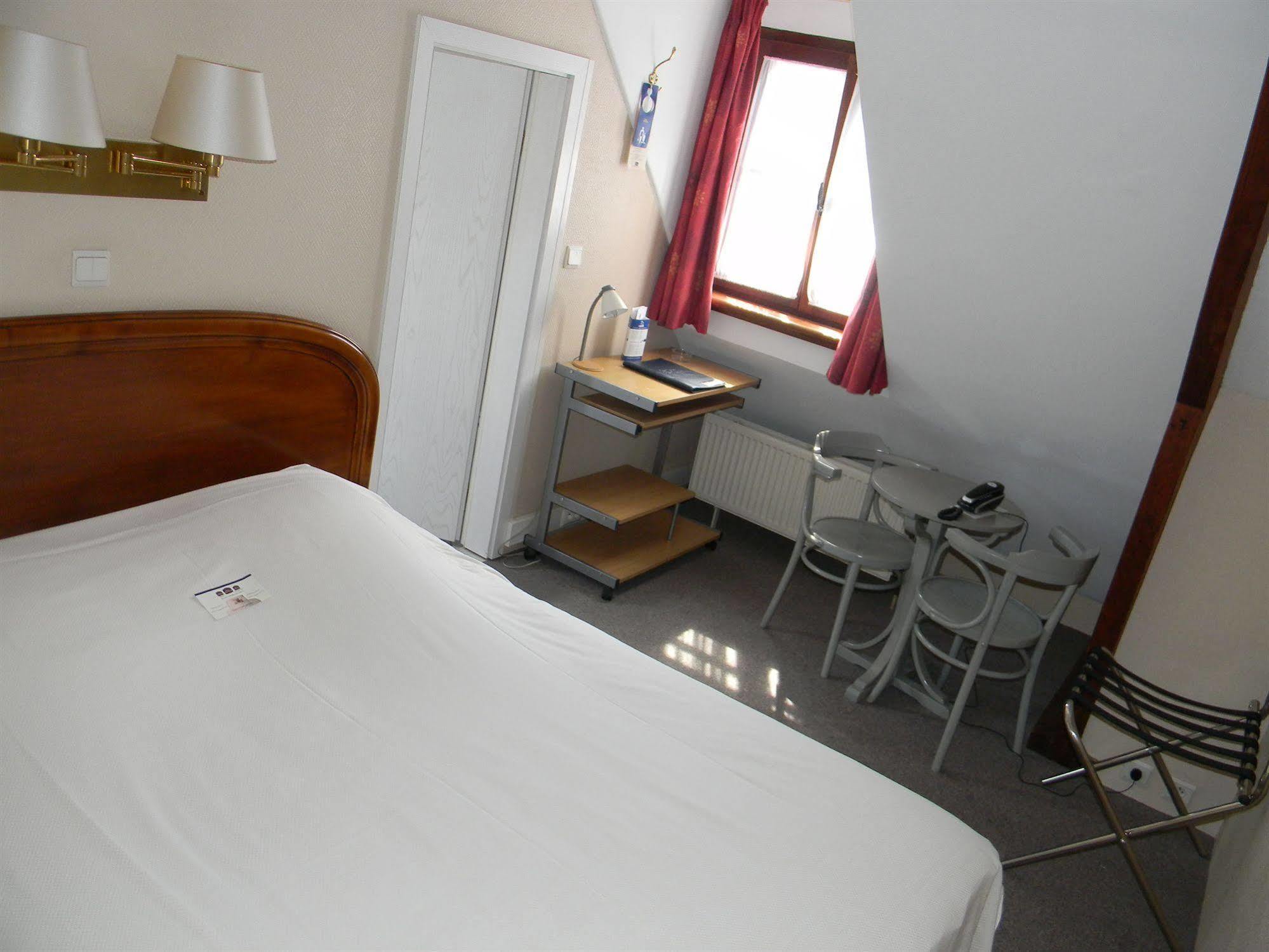 Hotel Du Roy Буйон Екстериор снимка