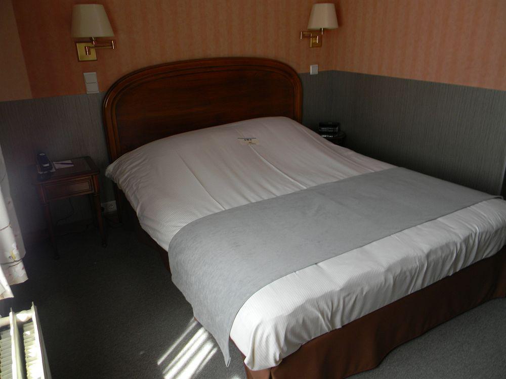 Hotel Du Roy Буйон Екстериор снимка